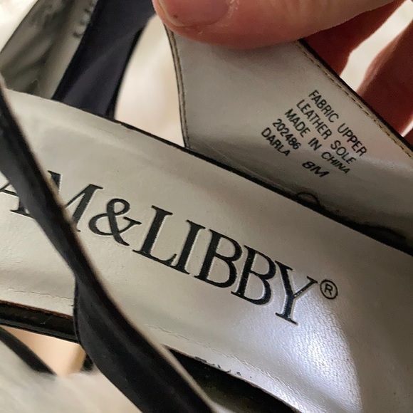 Sam&Libby black size 8 women’s sandal - Picture 8 of 9